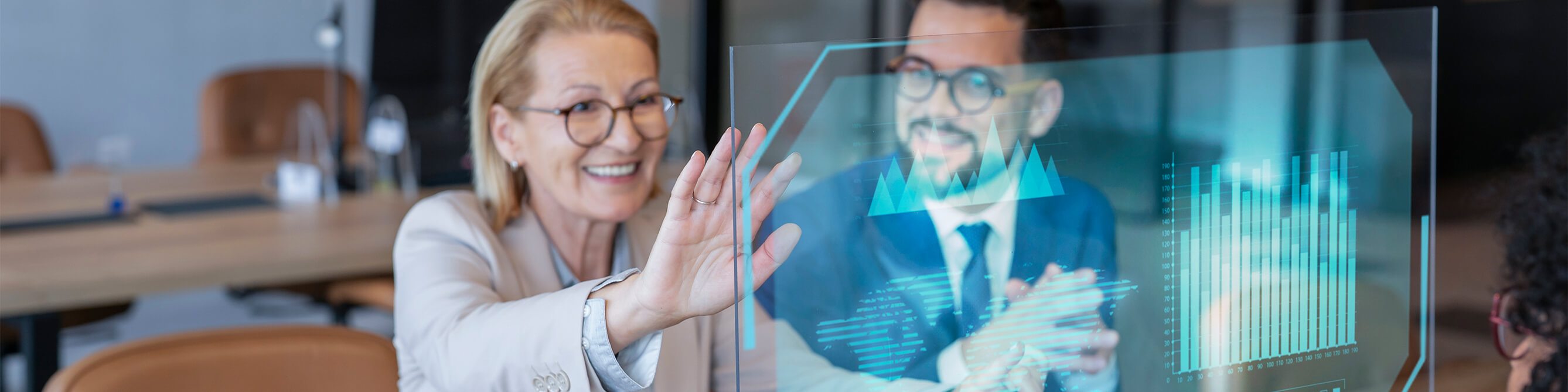 Zwei Kollegen am Sprechen