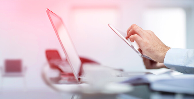 SV bAV Manager - Laptop und Smartphone